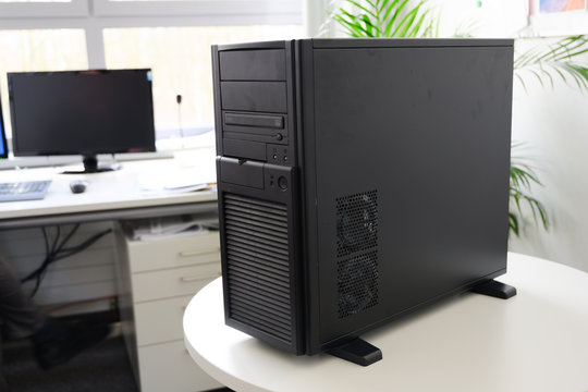 Dell OptiPlex Desktop Tower 2